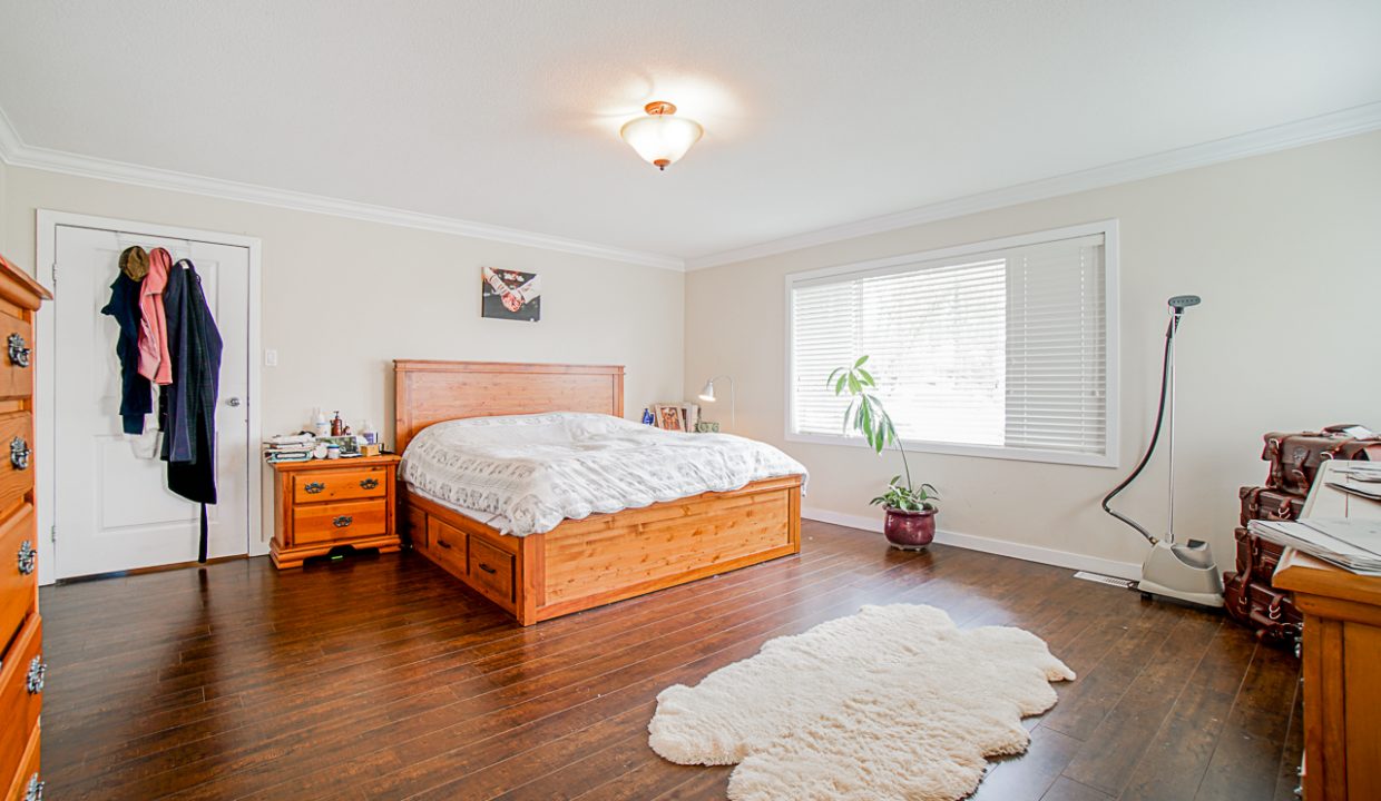 2275 240 Street Langley-20