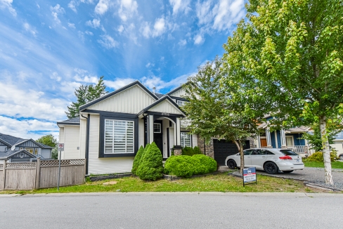 27733 Signal Court Abbotsford-1