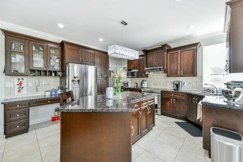 27733 Signal Court Abbotsford-17
