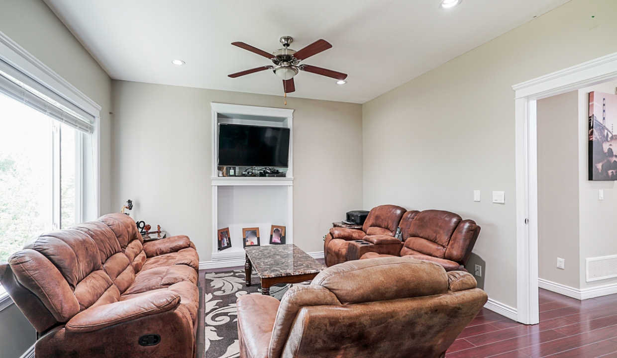30908 Upper MacLure Road Abbotsford-12