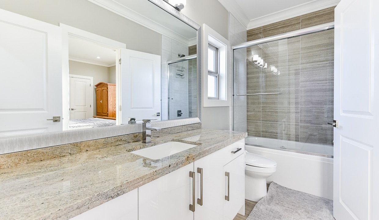 18612 56A Avenue Surrey-40