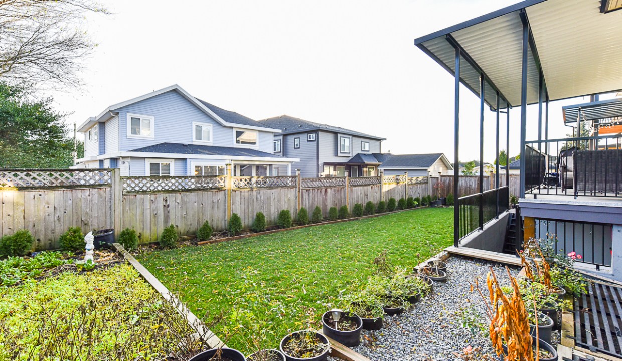 18612 56A Avenue Surrey-47
