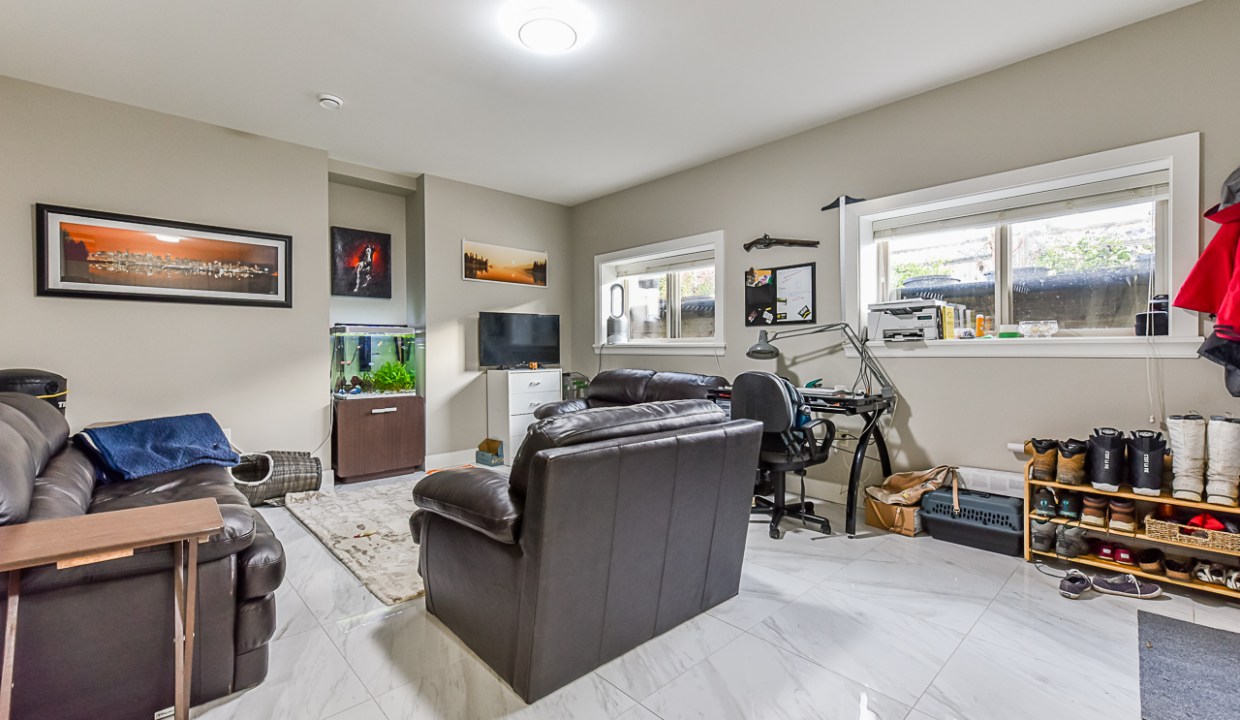 18612 56A Avenue Surrey-52