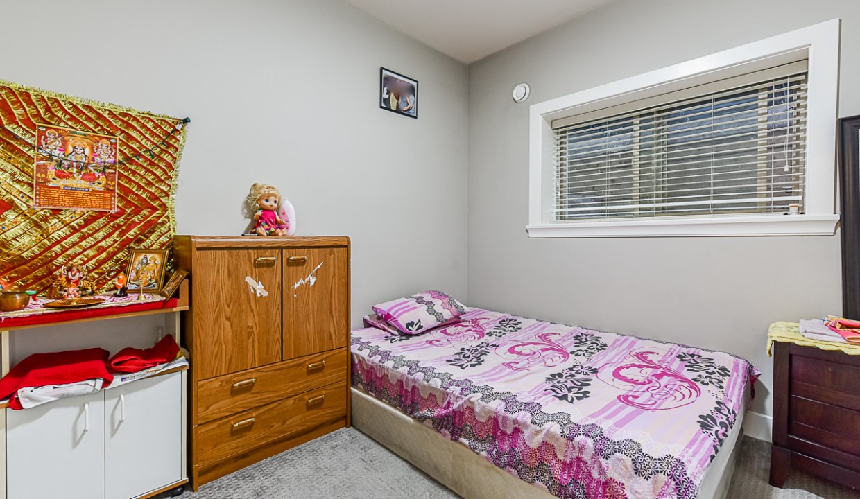 18612 56A Avenue Surrey-60
