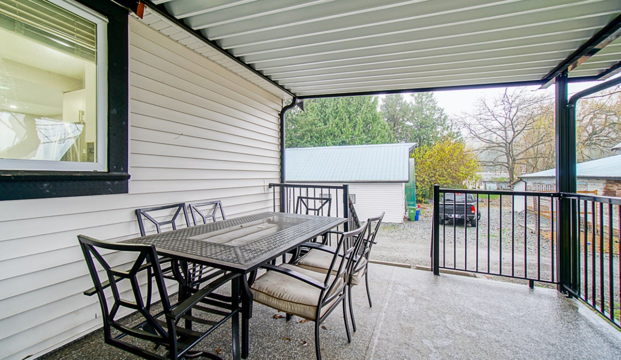 4095 Eckert Street Chilliwack-14