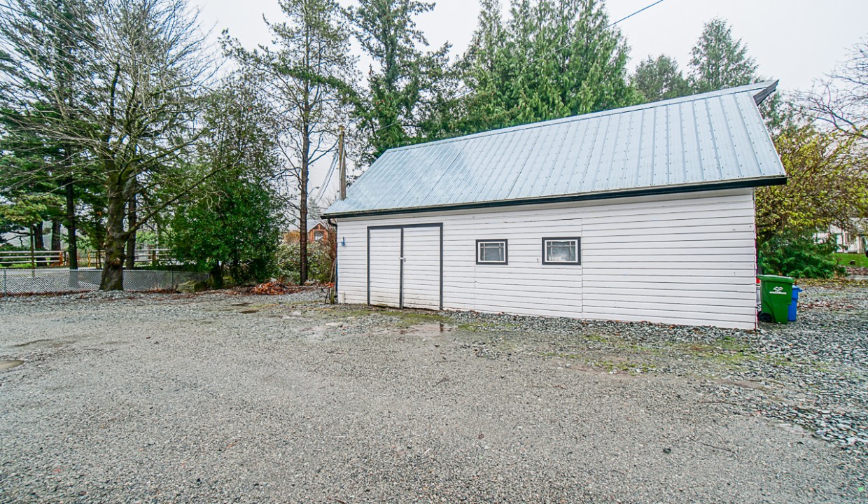 4095 Eckert Street Chilliwack-29