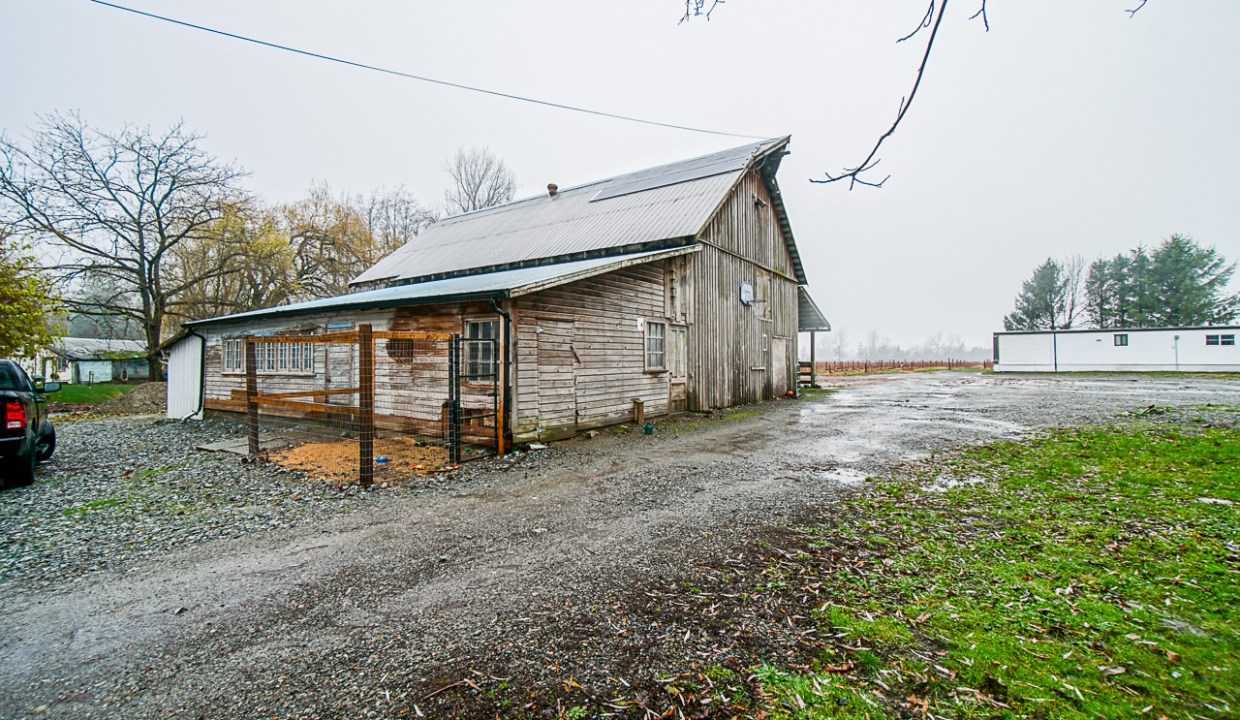 4095 Eckert Street Chilliwack-33