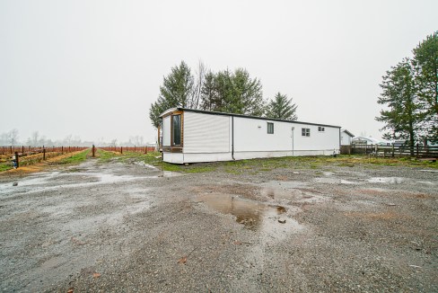 4095 Eckert Street Chilliwack-36